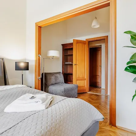 Timeless Old Town By Ecru Wwa83